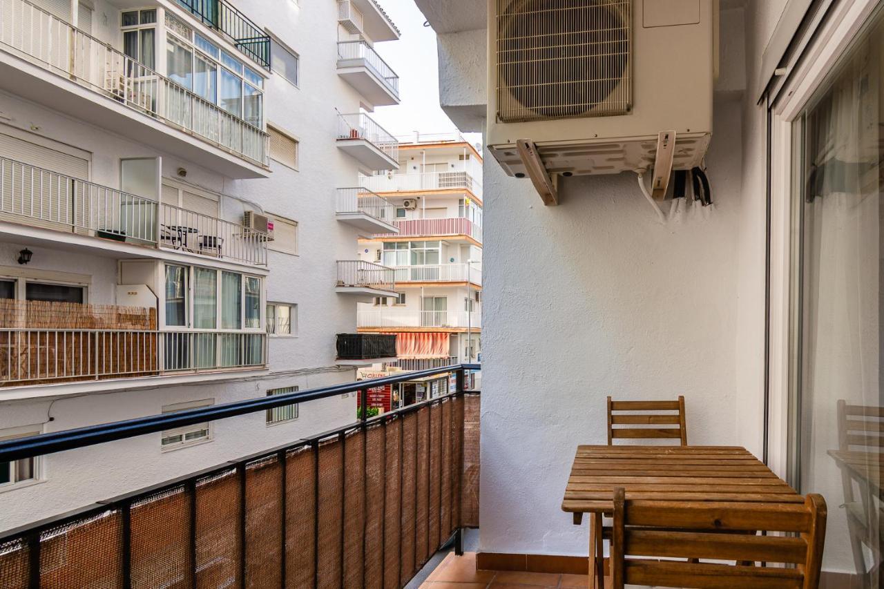 Apartamento Sirena Beach Нерха Екстериор снимка