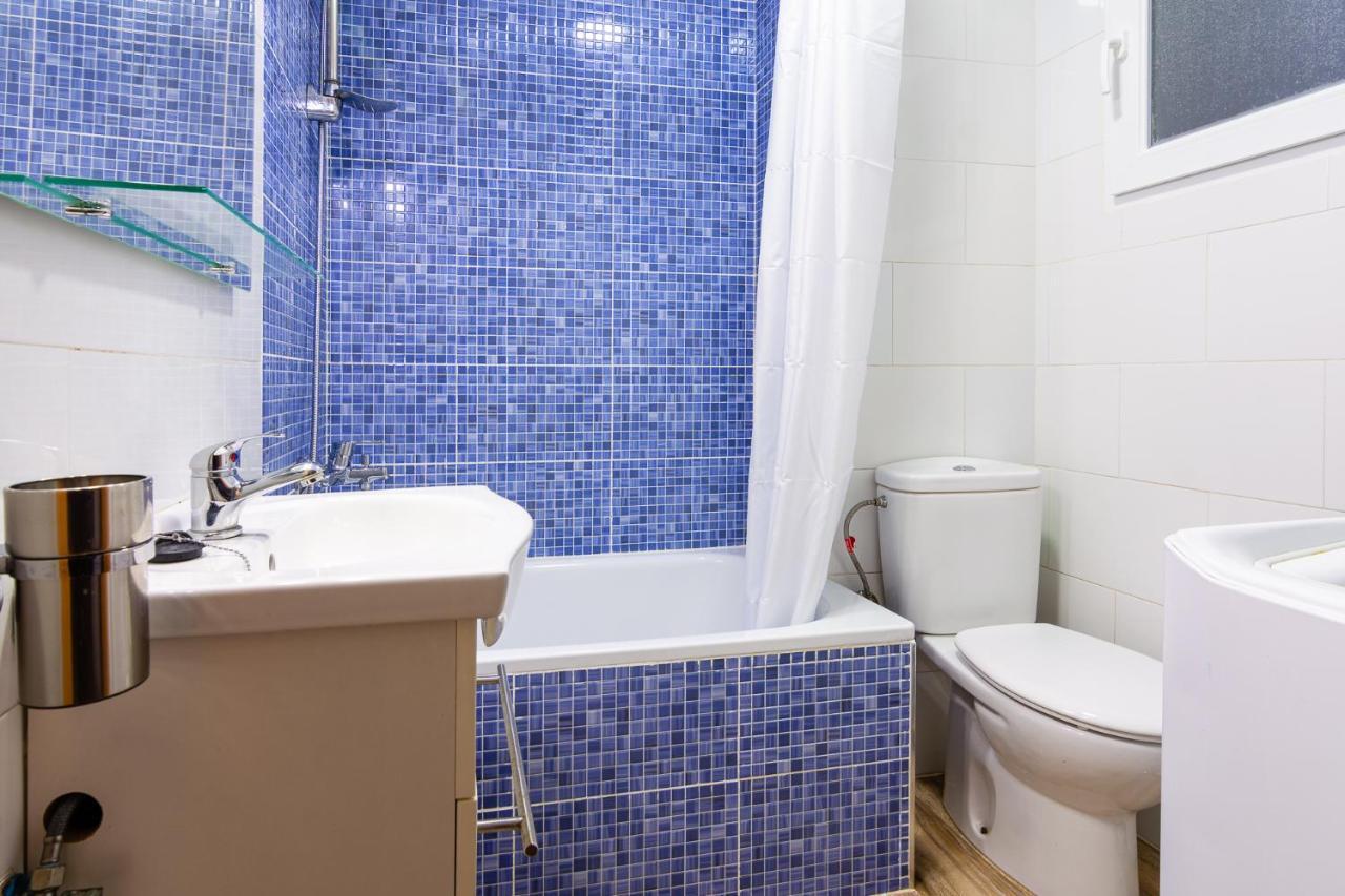 Apartamento Sirena Beach Нерха Екстериор снимка
