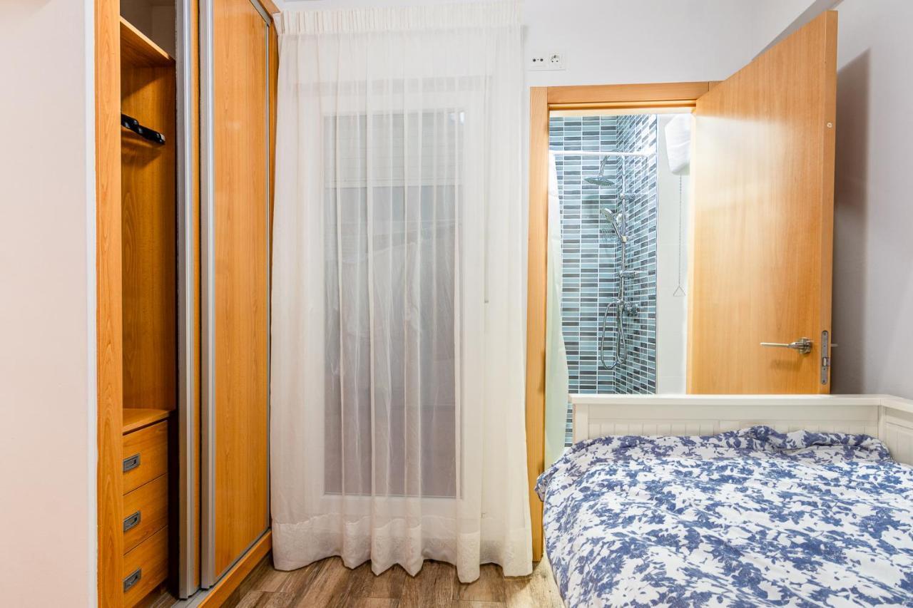 Apartamento Sirena Beach Нерха Екстериор снимка