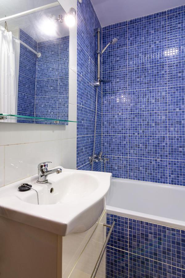 Apartamento Sirena Beach Нерха Екстериор снимка