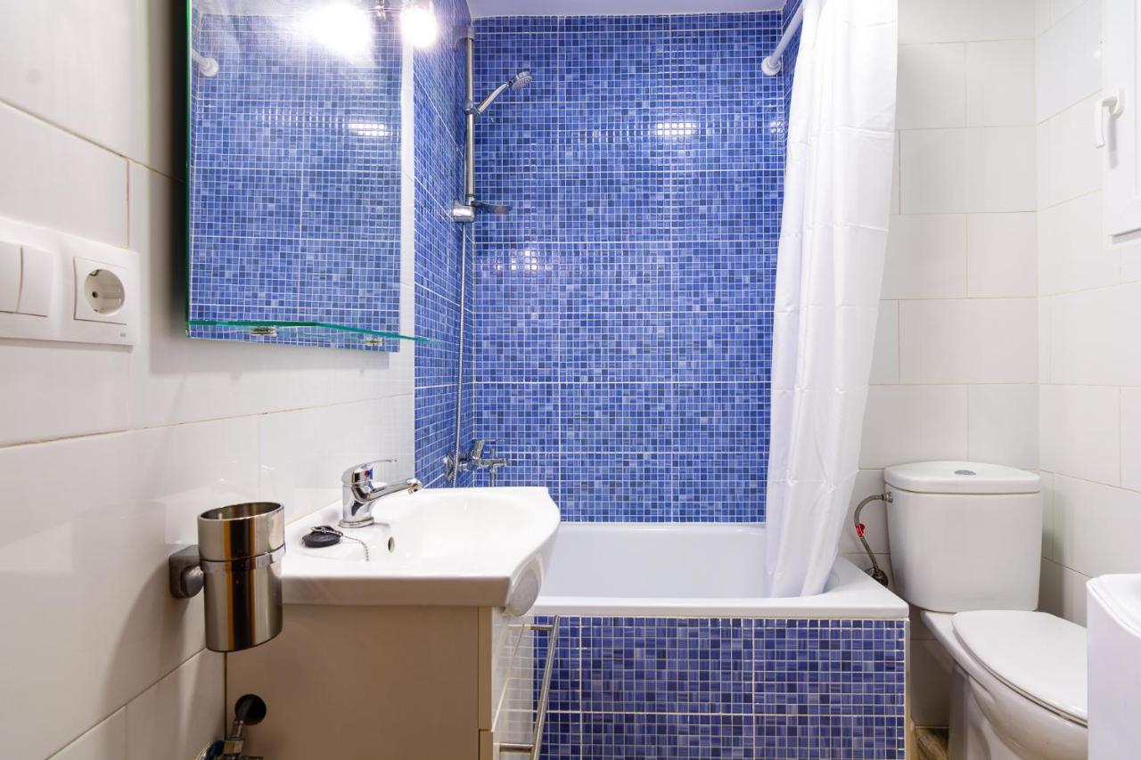 Apartamento Sirena Beach Нерха Екстериор снимка