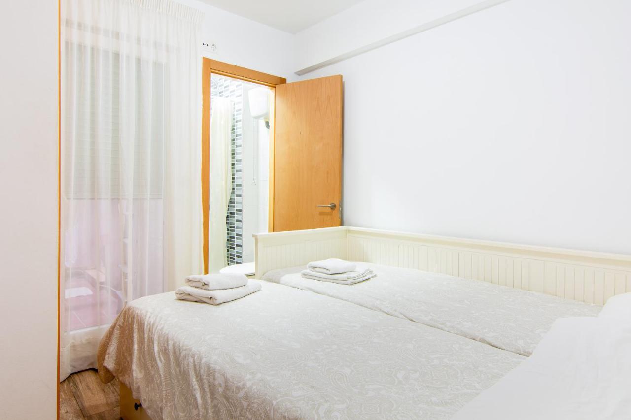 Apartamento Sirena Beach Нерха Екстериор снимка